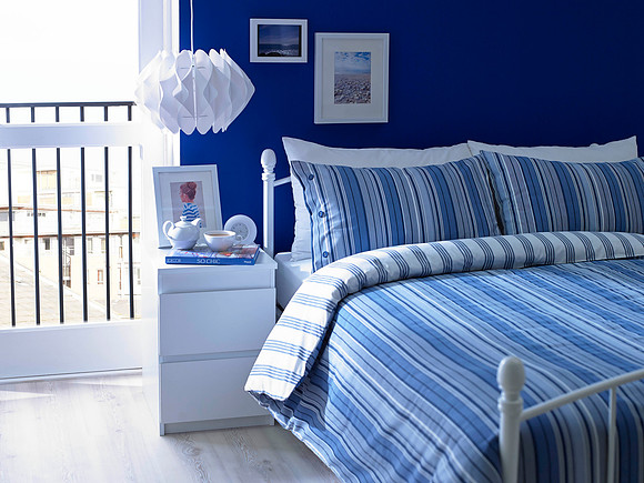 ss_13_112-113_blue stripe_lifestyle_RT